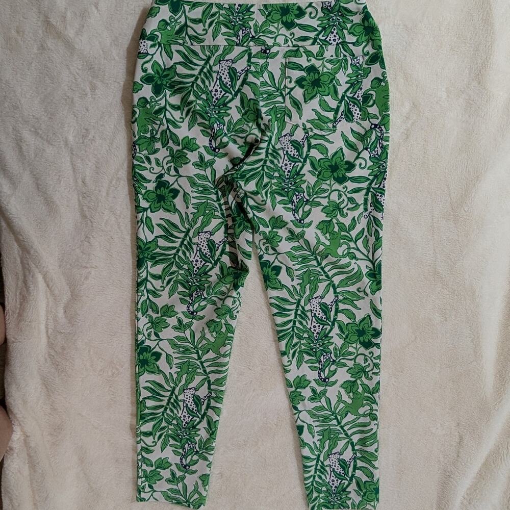 Luxletic Lilly Pulitzer | Fiddle Leaf Green Lil Escape Plan Corso Golf Pants | 8 - Picture 4 of 12